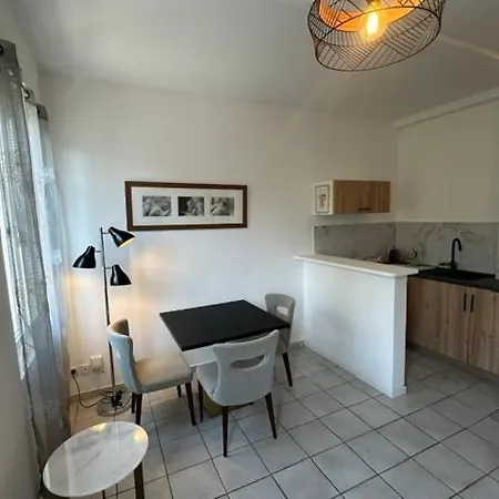 Deux Pieces Premium Hyper Centre De Nice